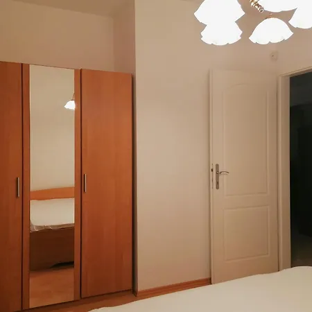 Golden Apartman Apartment